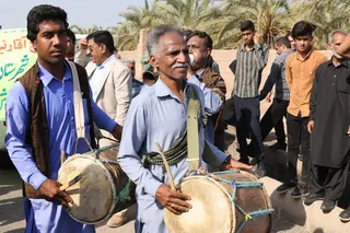 تصاویر استقبال مردمی از دکتر رئیسی در بدو ورود به بم