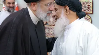 نشست  نشست با جمعی از علما و سران طوایف جنوب سیستان و بلوچستان