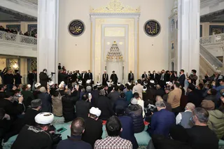 تصاویر حضور آیت‌الله رئیسی در جمع نمازگزاران مسجد جامع مسکو