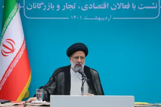 تصاویر  نشست با فعالان اقتصادی ، تجار و بازرگانان