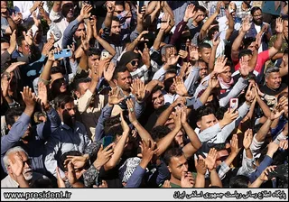 تصاویر حضور سرزده در جمع کارگران کارخانه هفت تپه