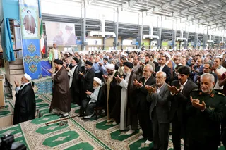 تصاویر حضور در نماز جمعه رفسنجان