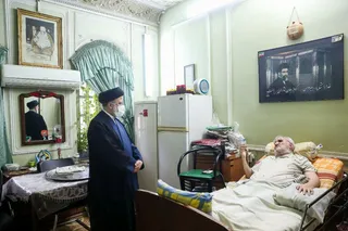 تصاویر حضور سرزده رئیس جمهور منتخب در آسایشگاه جانبازان امام خمینی(ره)