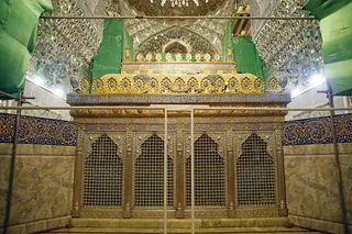 آیت الله رئیسی حرم امامین کاظمین را زیارت کرد