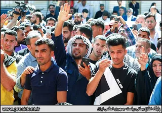 تصاویر حضور سرزده در جمع کارگران کارخانه هفت تپه