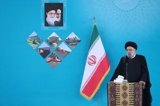 تصاویر دیدار رئیس جمهور با اقشار مختلف مردم خراسان شمالی